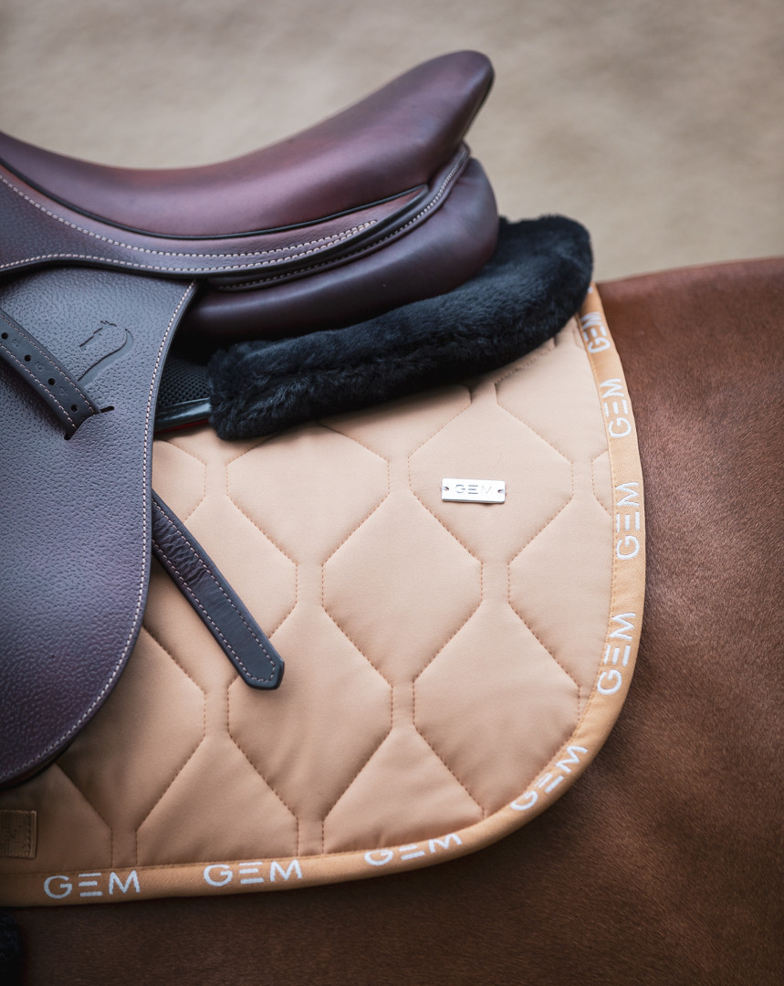 tapis-de-selle-love-gem copie