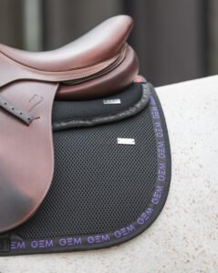 GEM - Tapis MESH Noir Violet